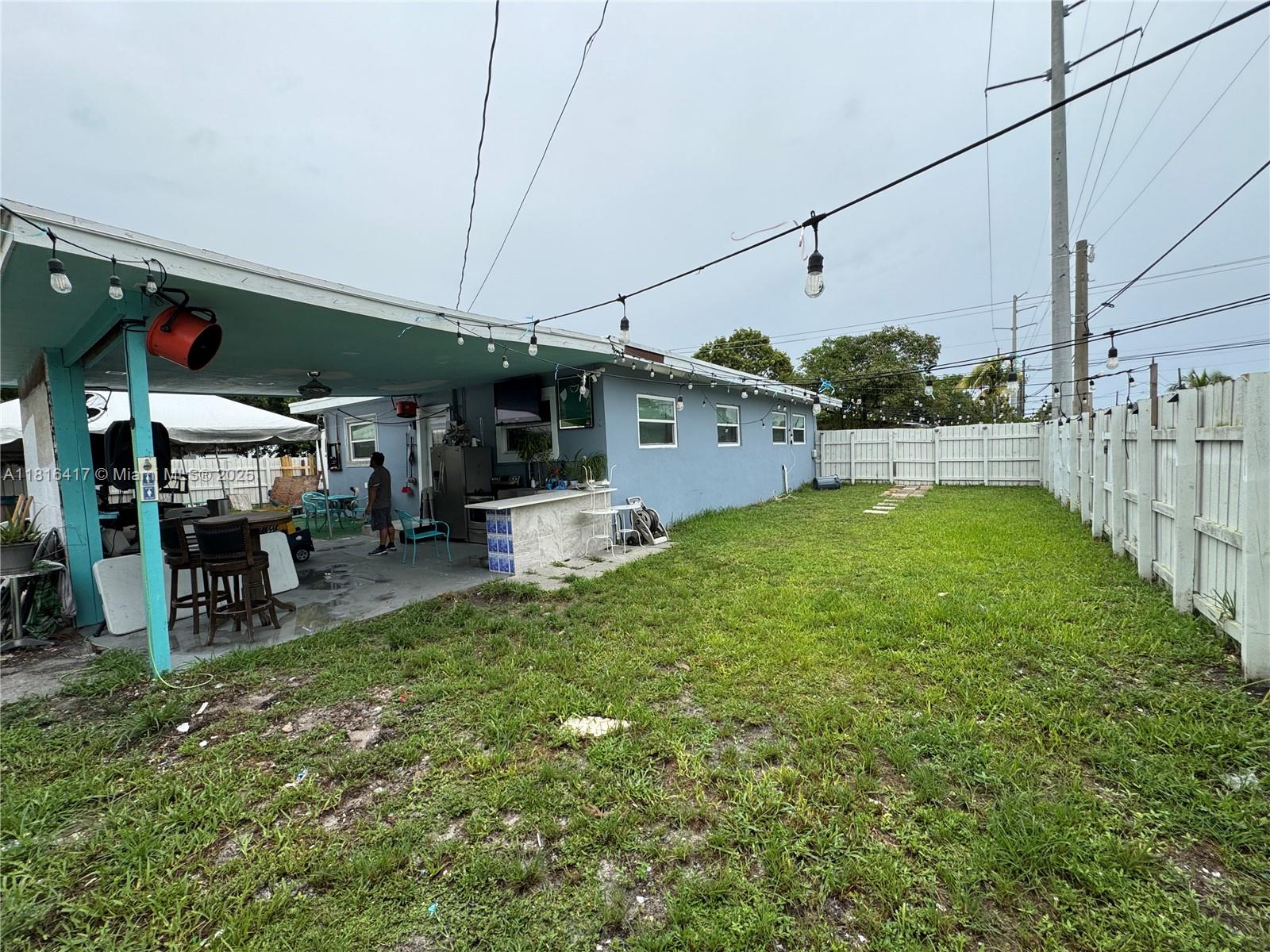 7000 NW 21st Ave