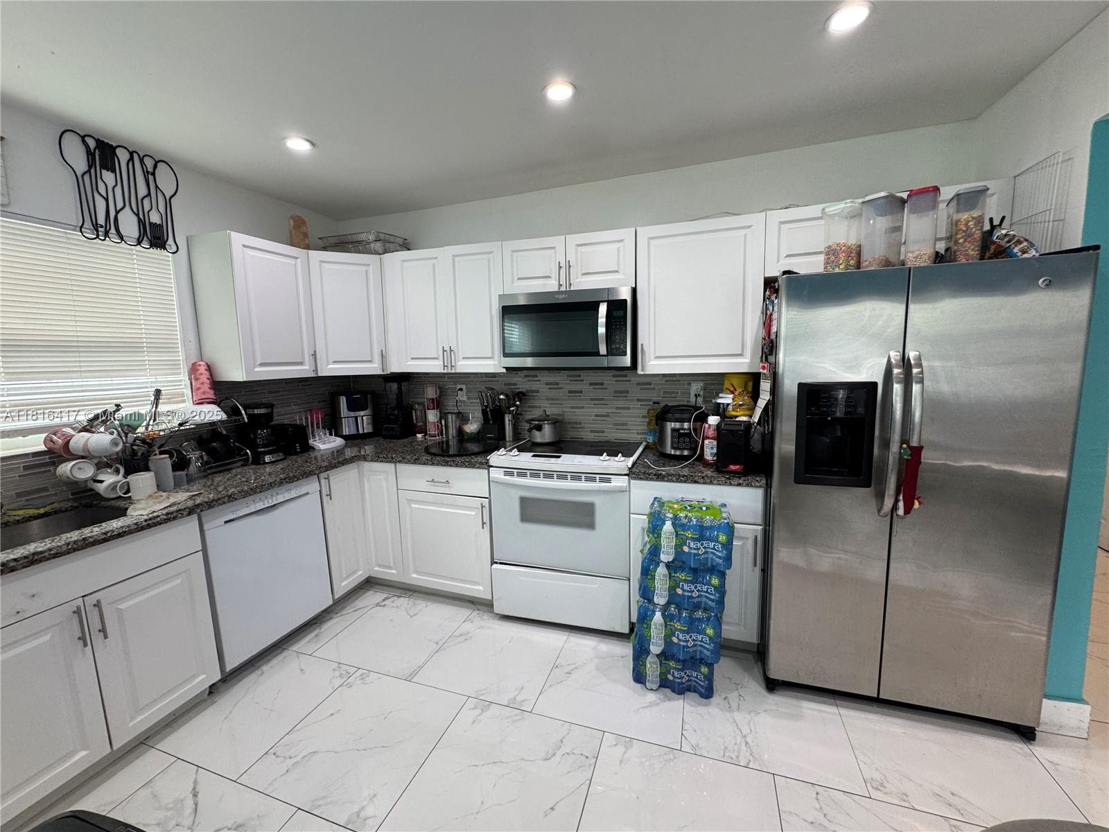 7000 NW 21st Ave