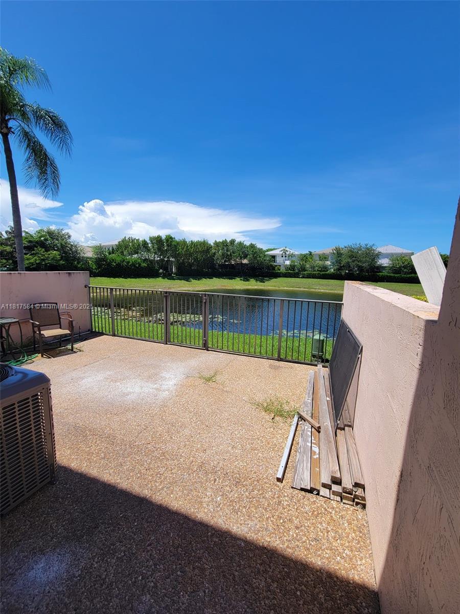 9123 NW 38th Dr # 33