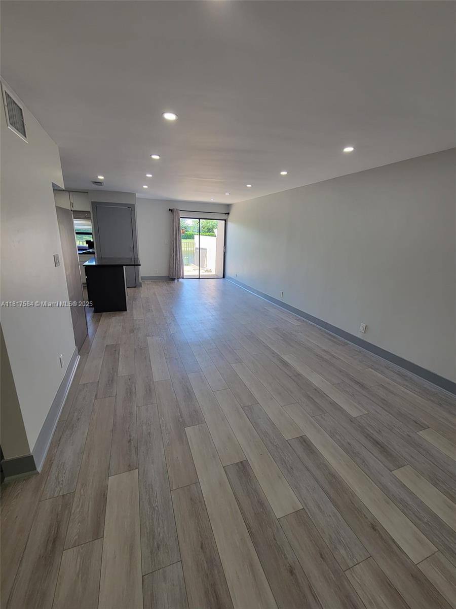 9123 NW 38th Dr # 33