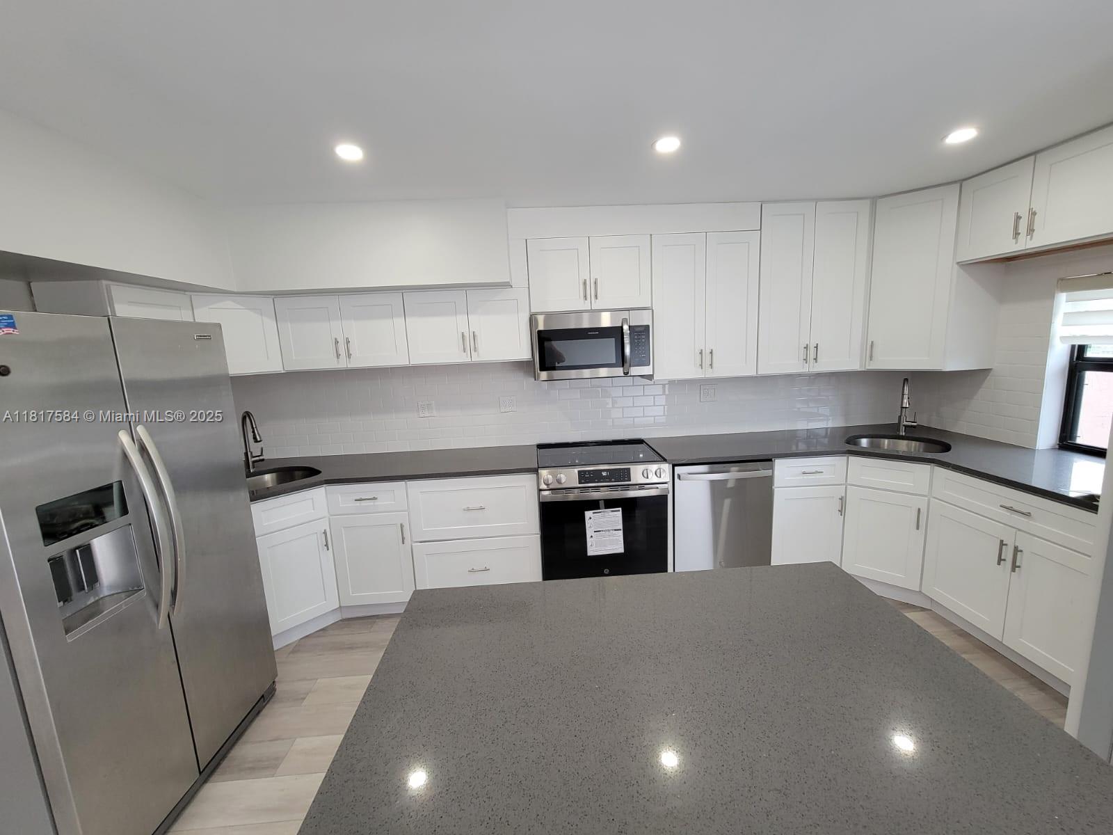 9123 NW 38th Dr # 33