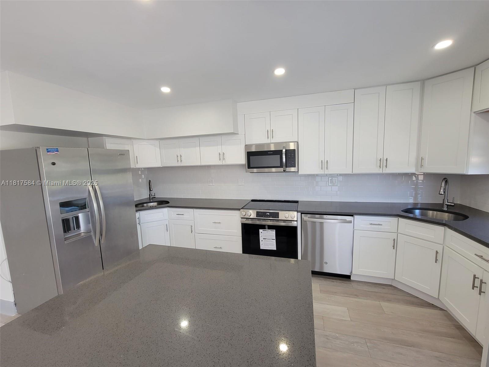 9123 NW 38th Dr # 33