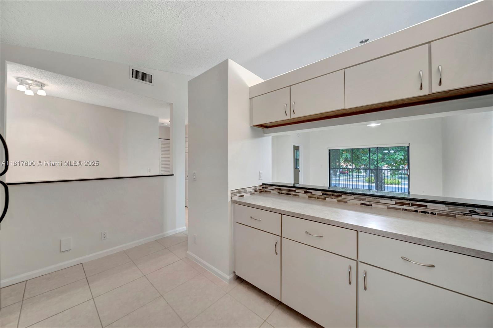 204 Congressional Way # 204