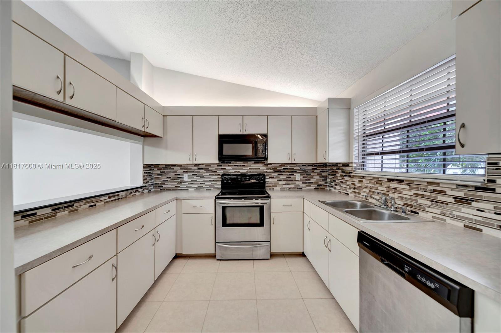 204 Congressional Way # 204