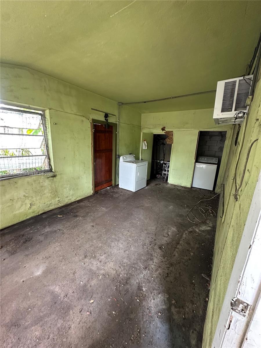 1151 NW 112th St