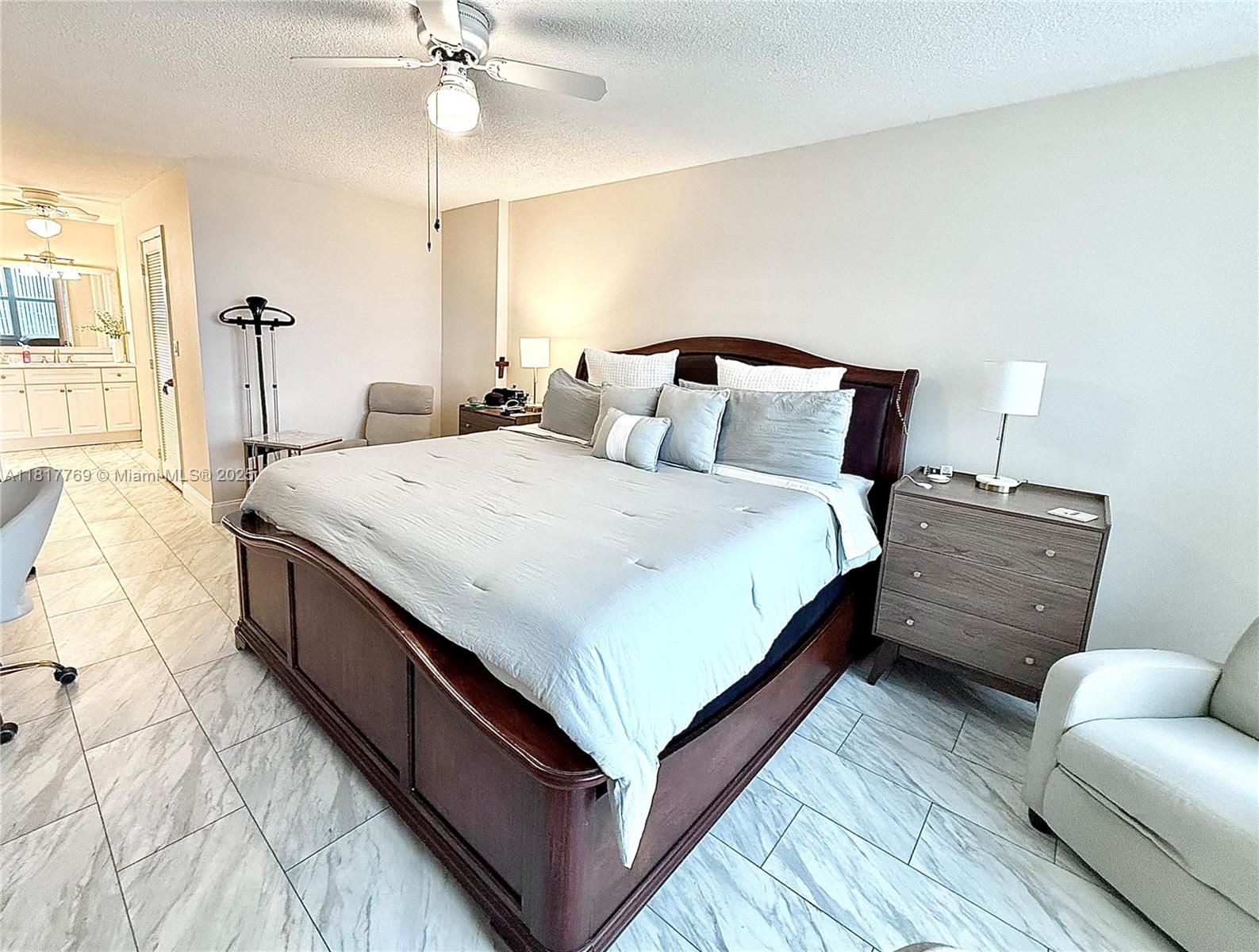 3800 S Ocean Dr # 1011