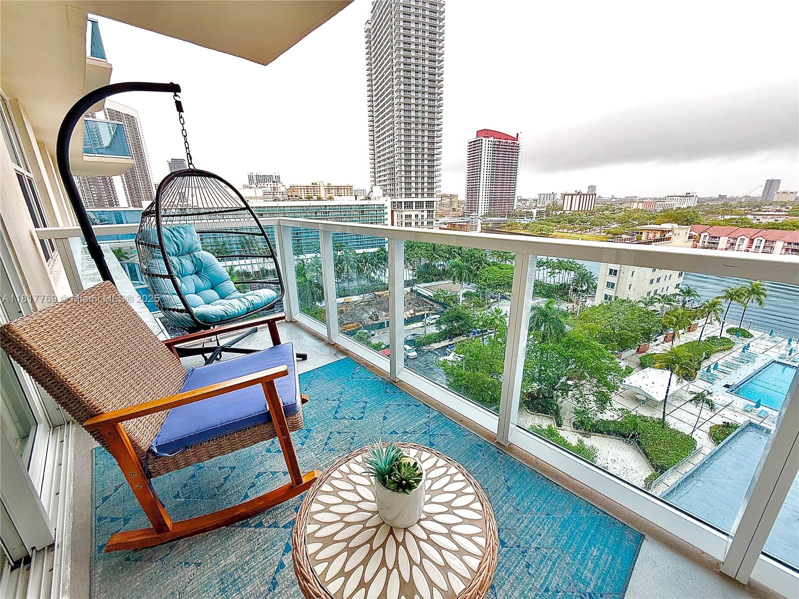 3800 S Ocean Dr # 1011