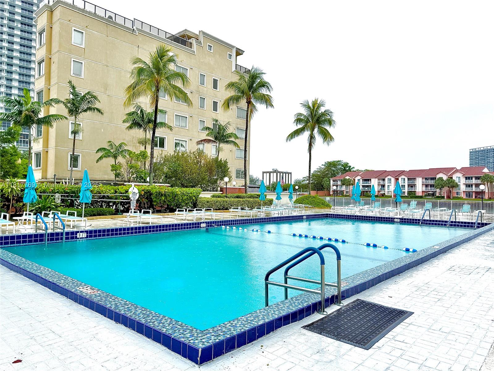 3800 S Ocean Dr # 1011