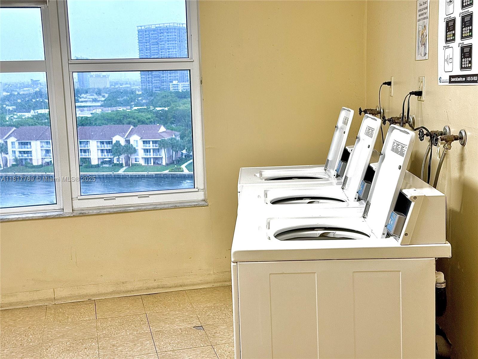 3800 S Ocean Dr # 1011