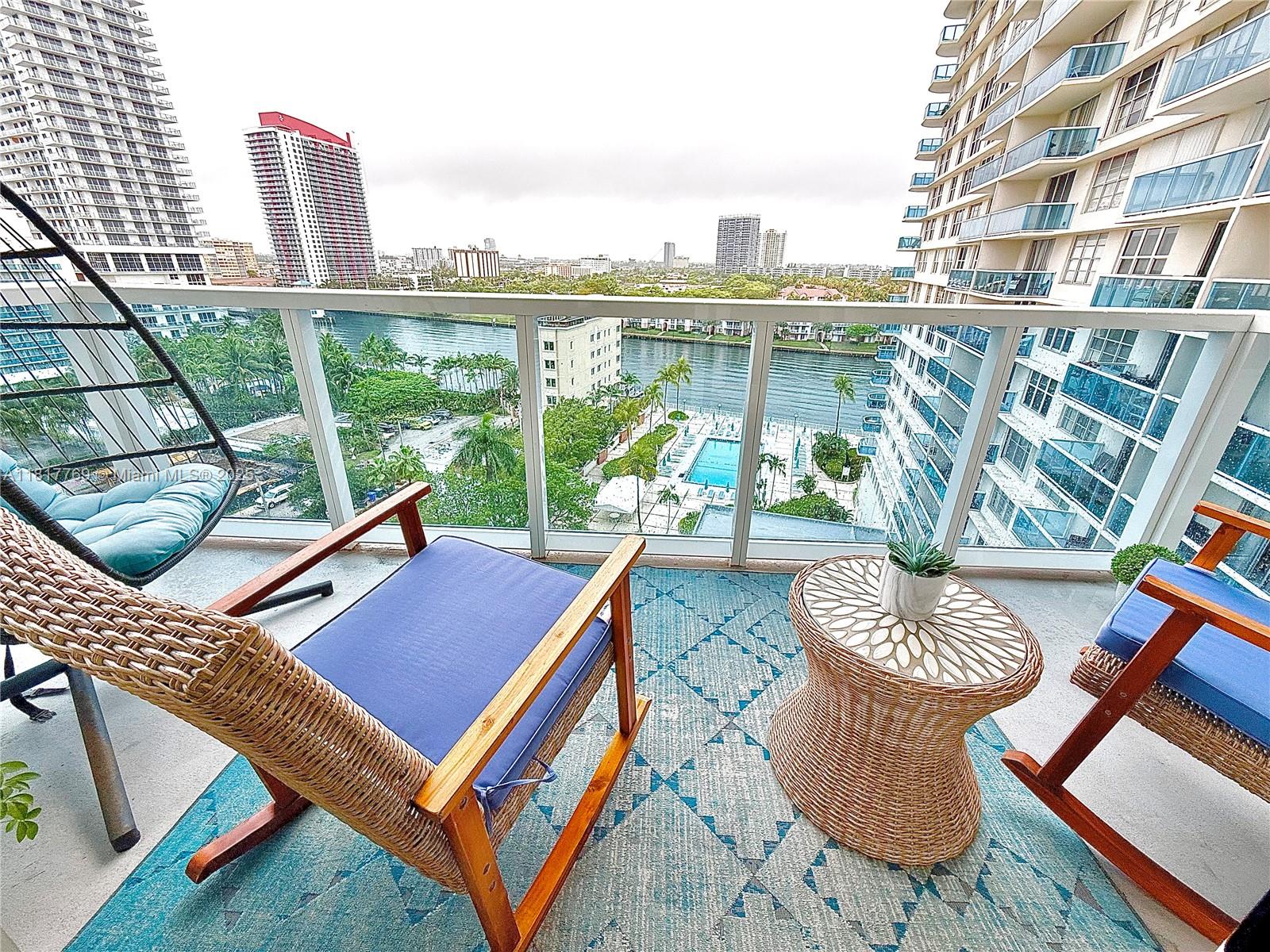 3800 S Ocean Dr # 1011