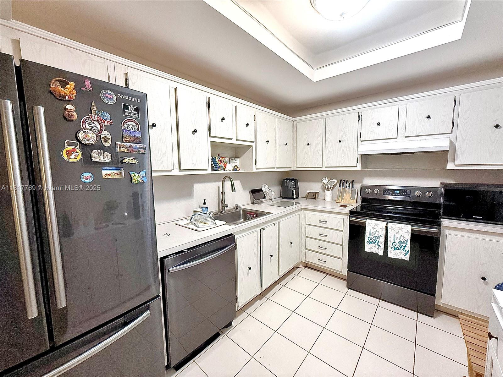 3800 S Ocean Dr # 1011