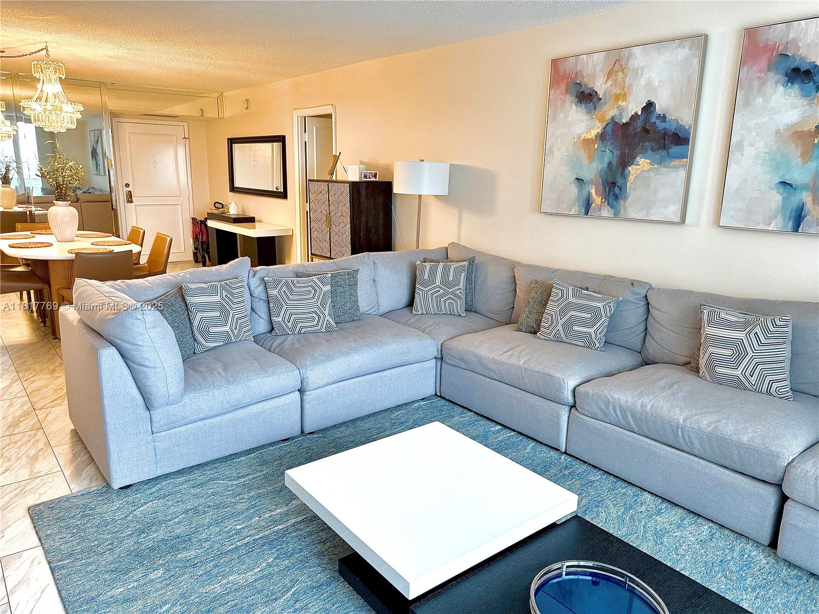 3800 S Ocean Dr # 1011