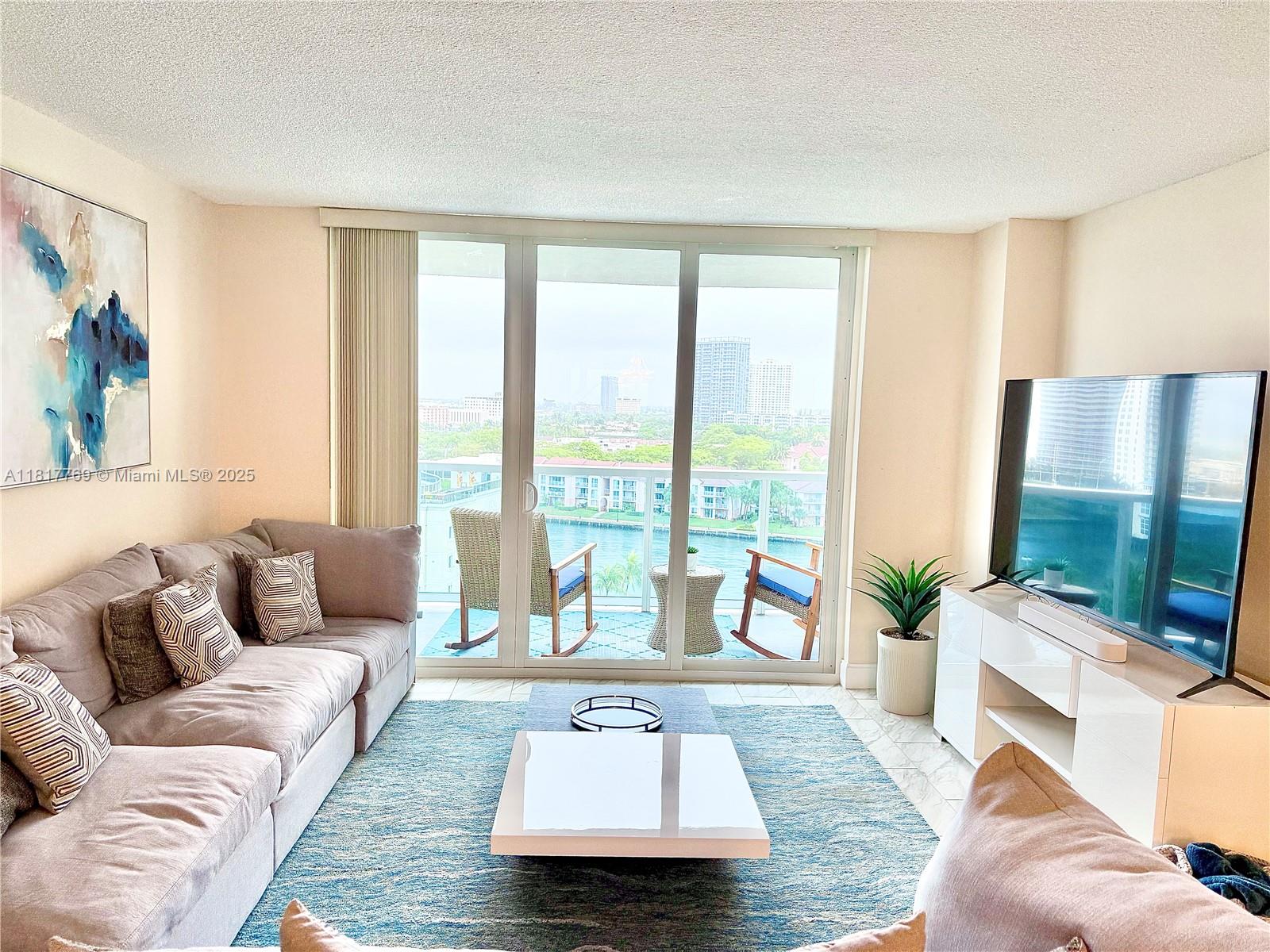 3800 S Ocean Dr # 1011