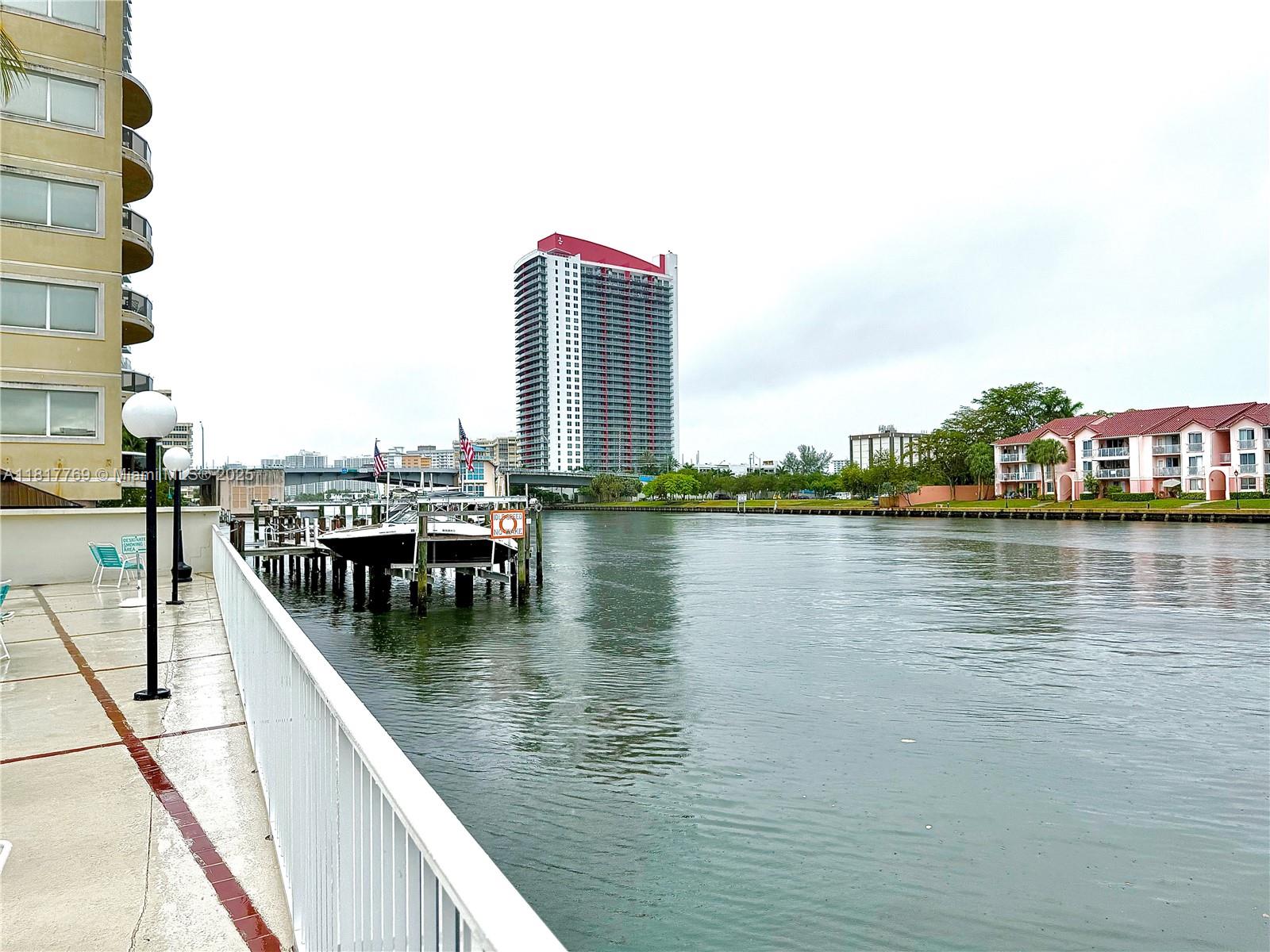 3800 S Ocean Dr # 1011