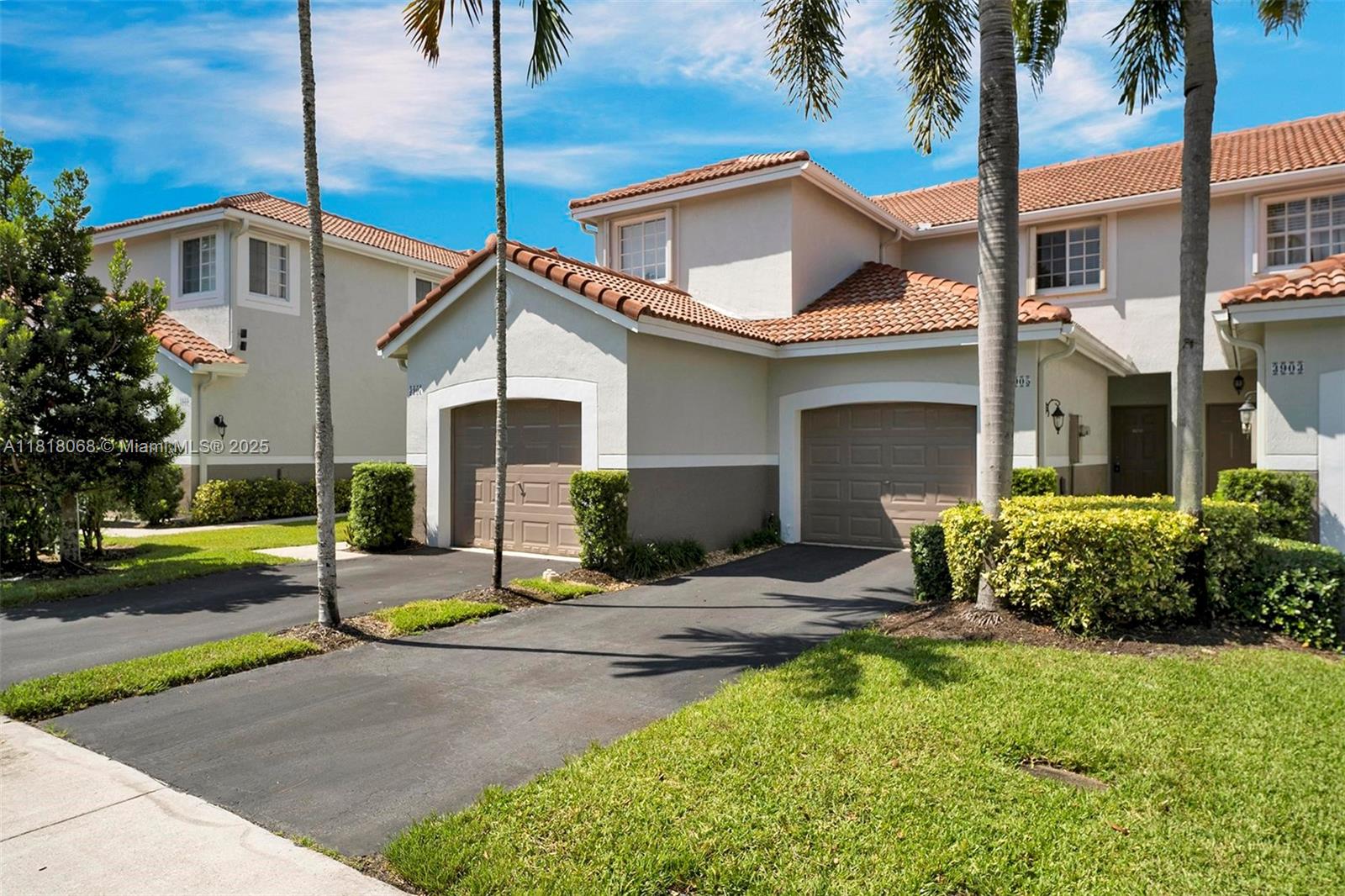 3905 San Simeon Ln