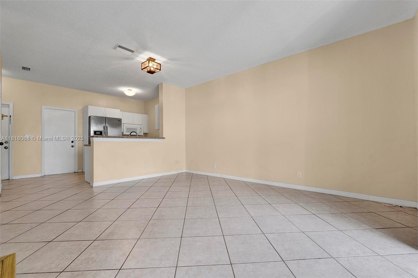 3905 San Simeon Ln