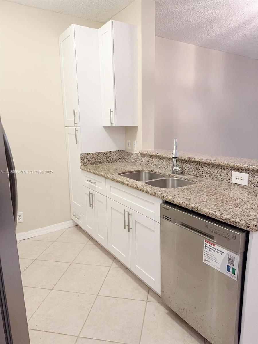 3905 San Simeon Ln