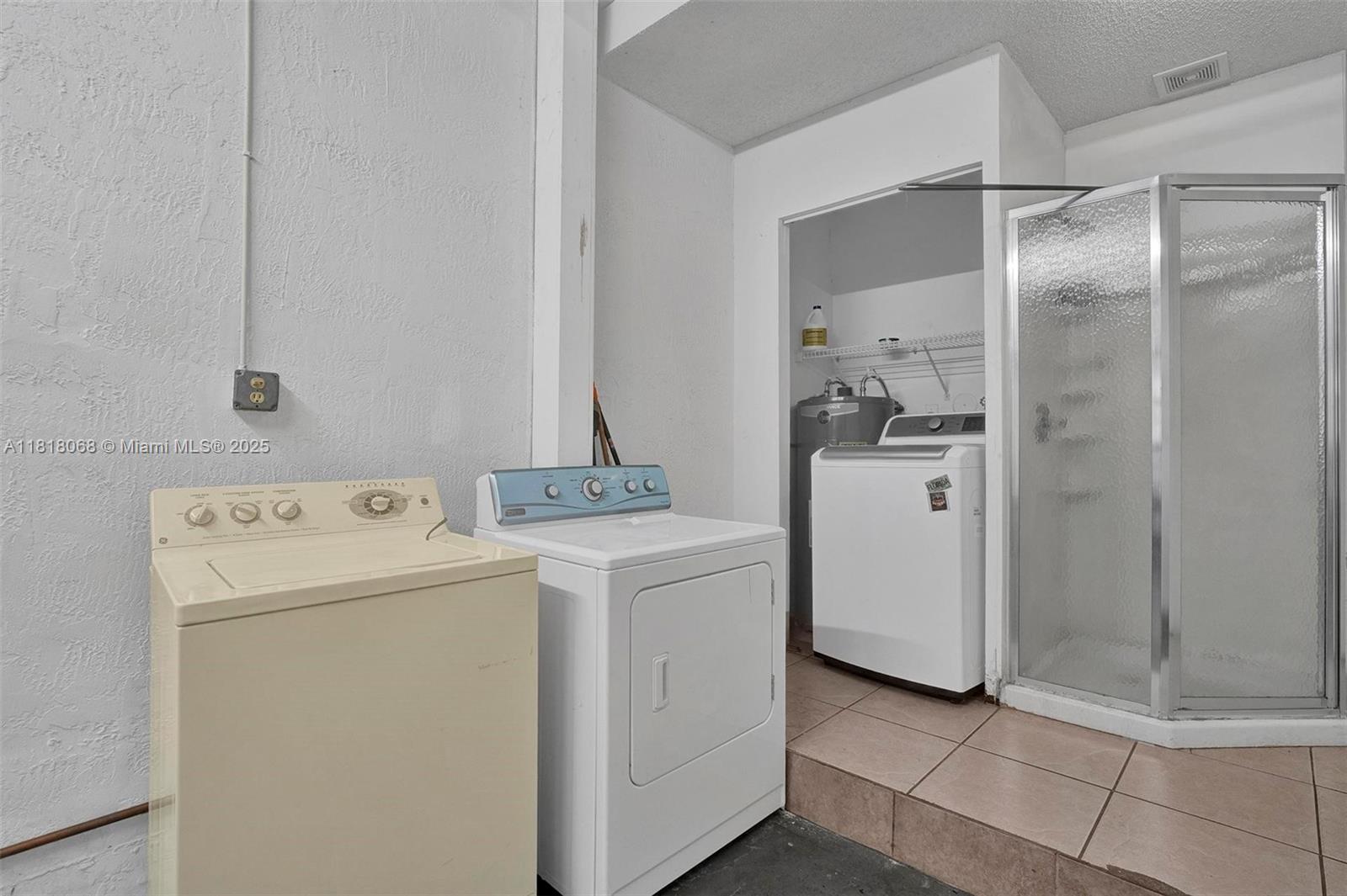 3905 San Simeon Ln