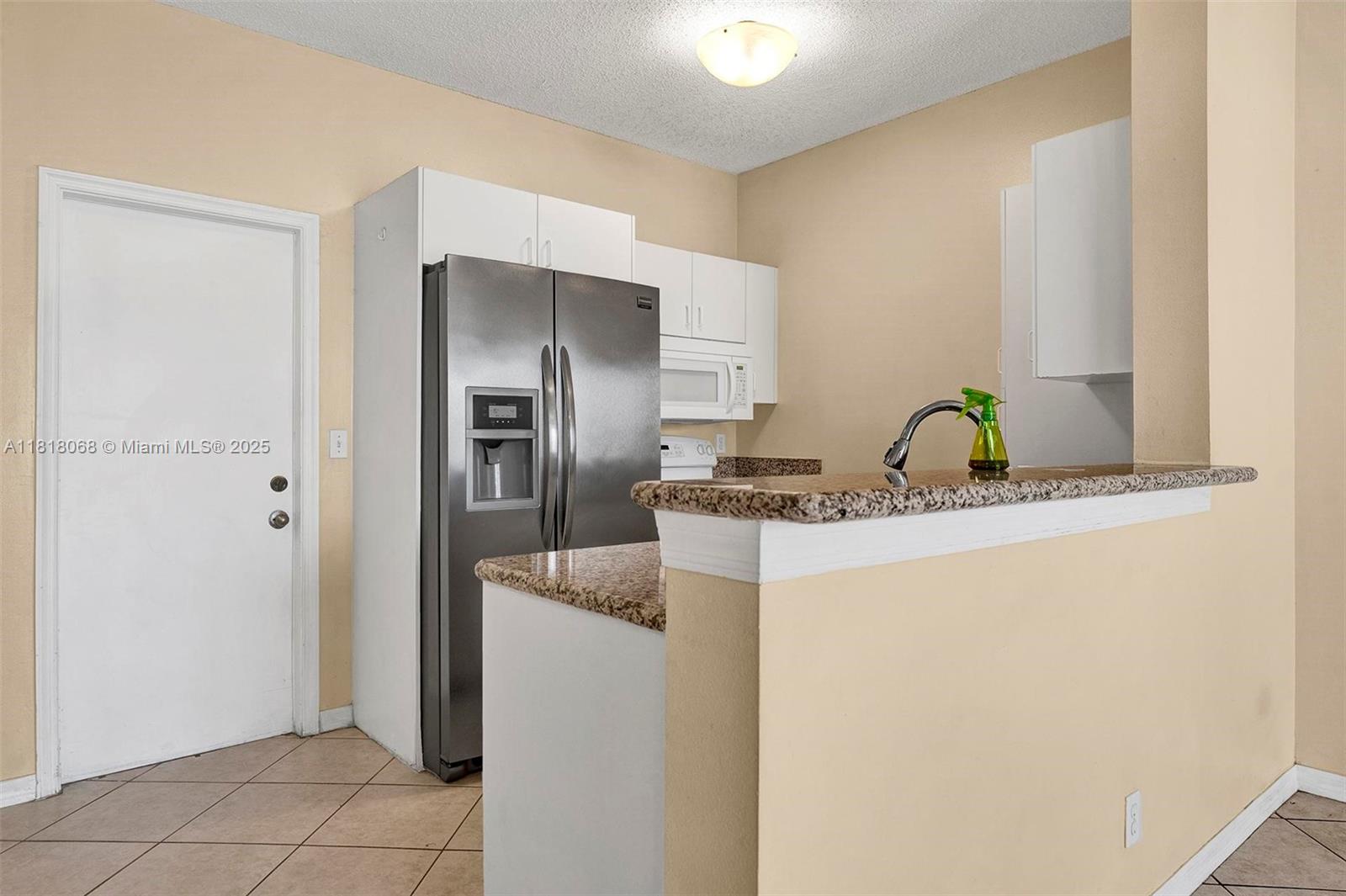 3905 San Simeon Ln