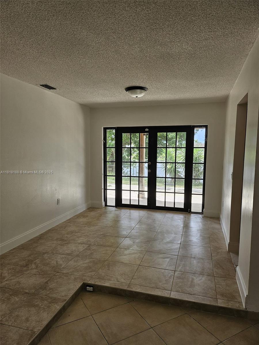 3941 NW 115th Ter