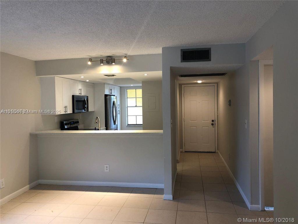 905 Southridge Rd # 104A