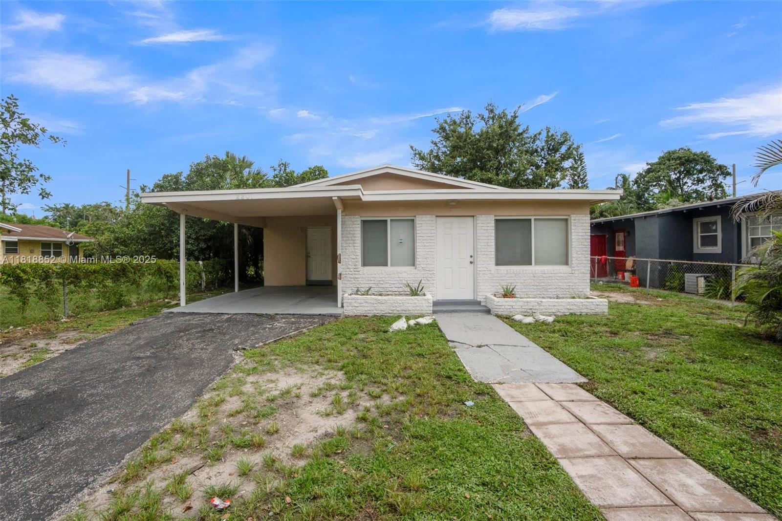 2201 NW 7th Ct