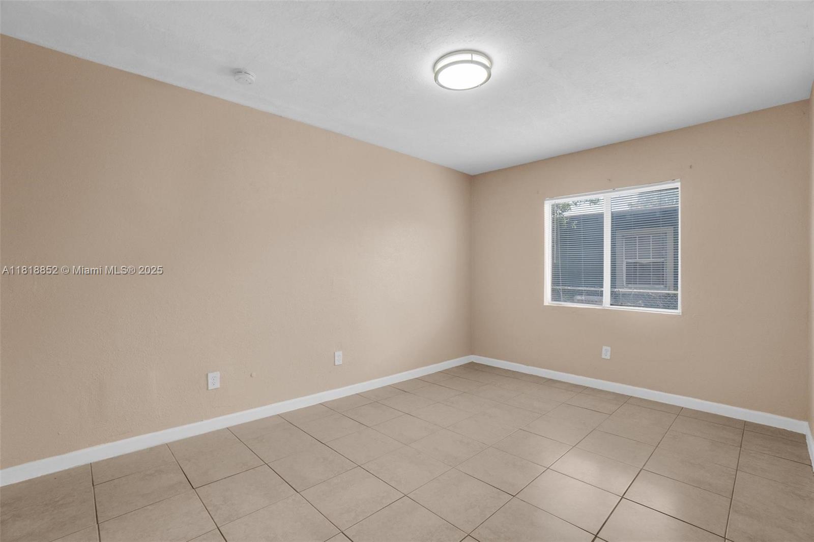 2201 NW 7th Ct