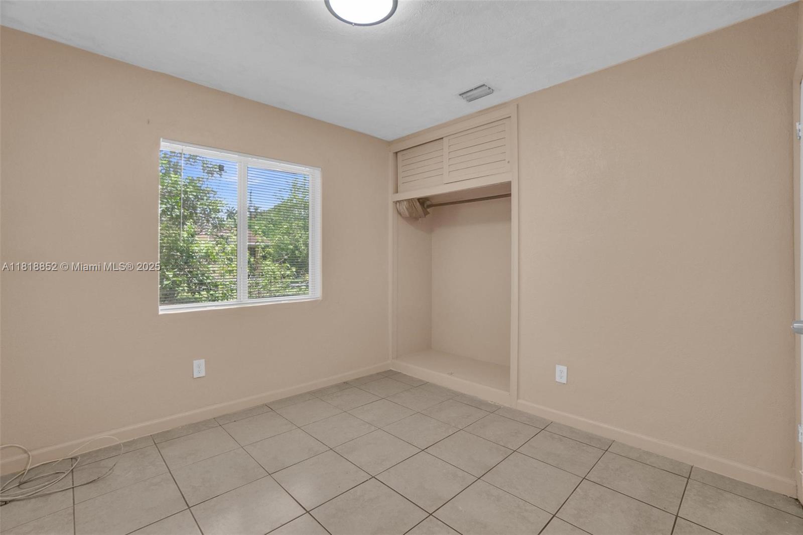 2201 NW 7th Ct