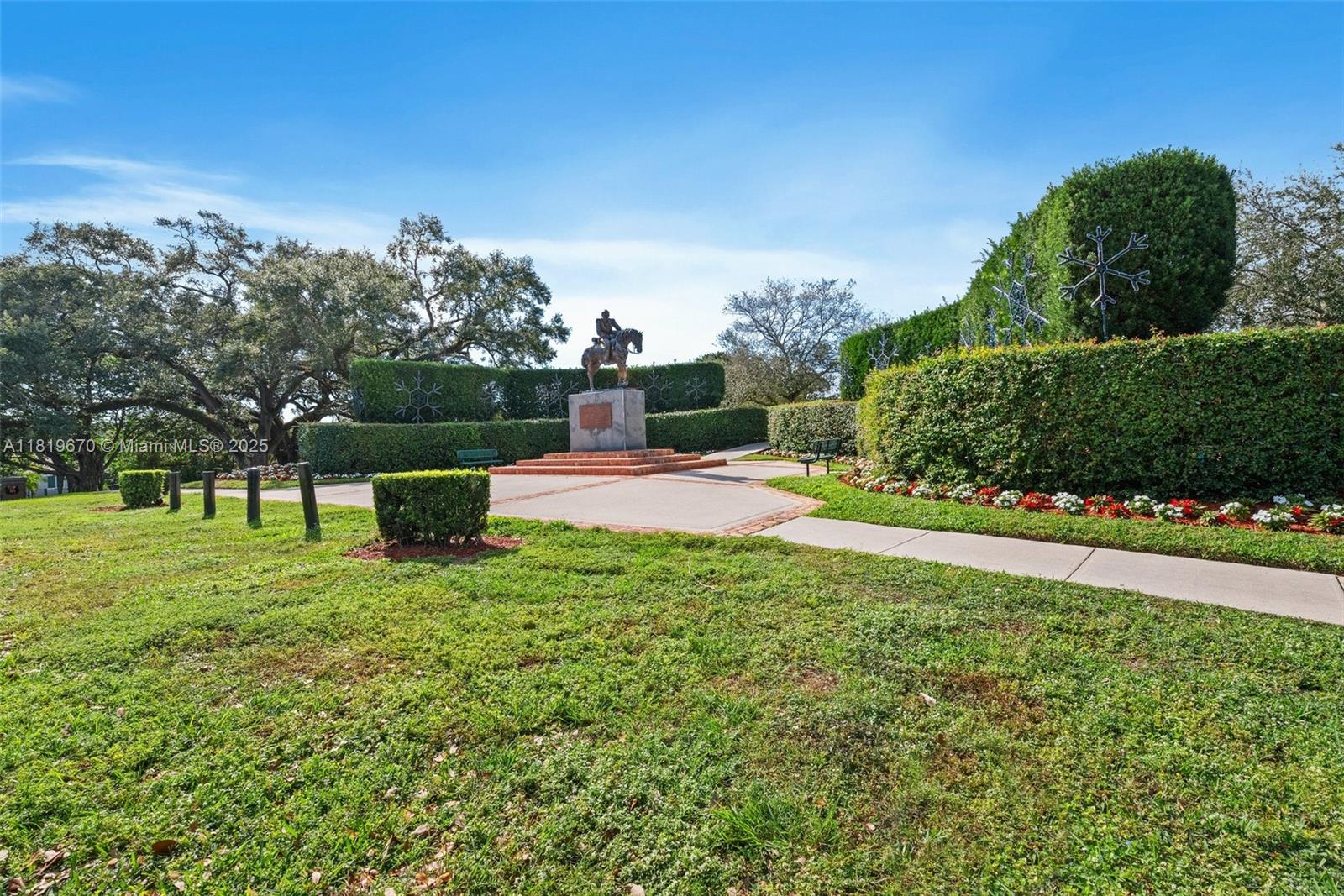 3320 Maple Ln