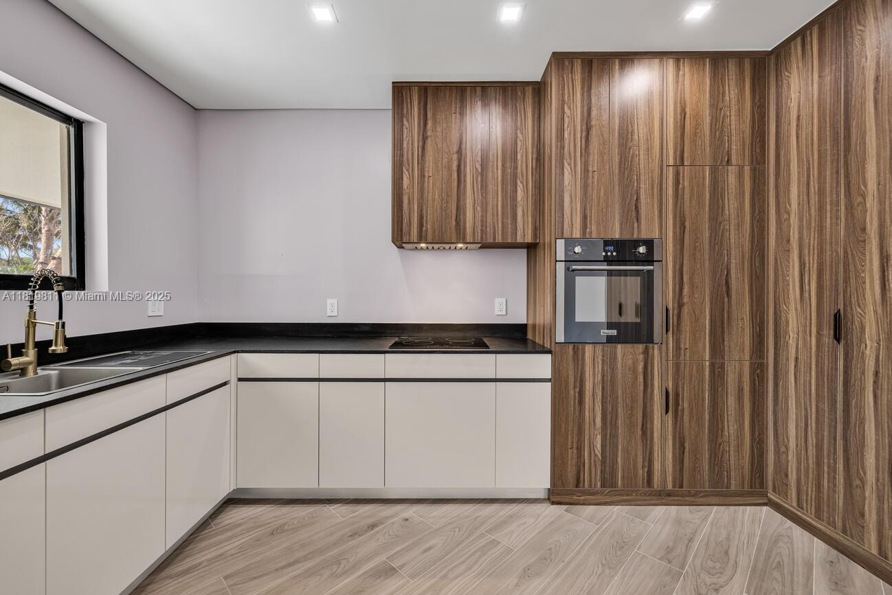 8931 NE 2nd Ave # N2