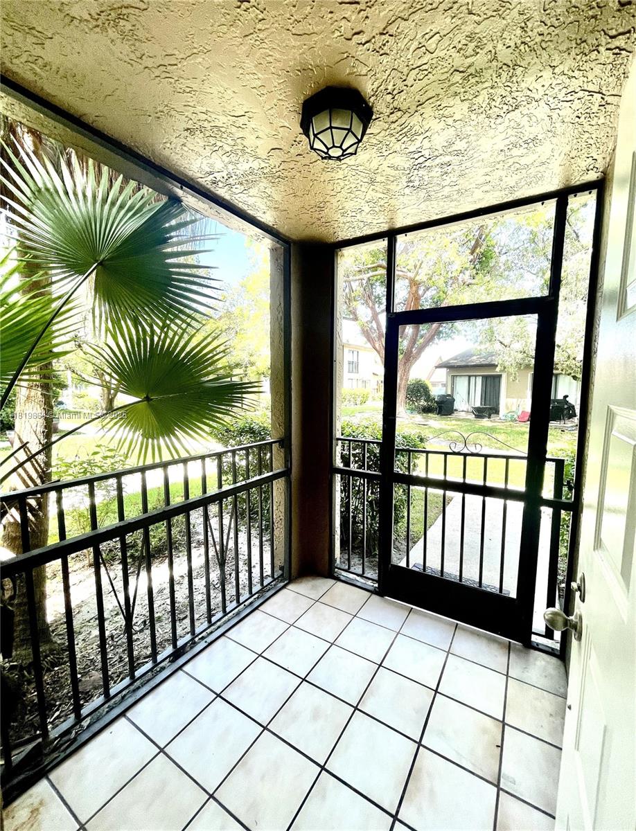 3814 NW 23rd Ct