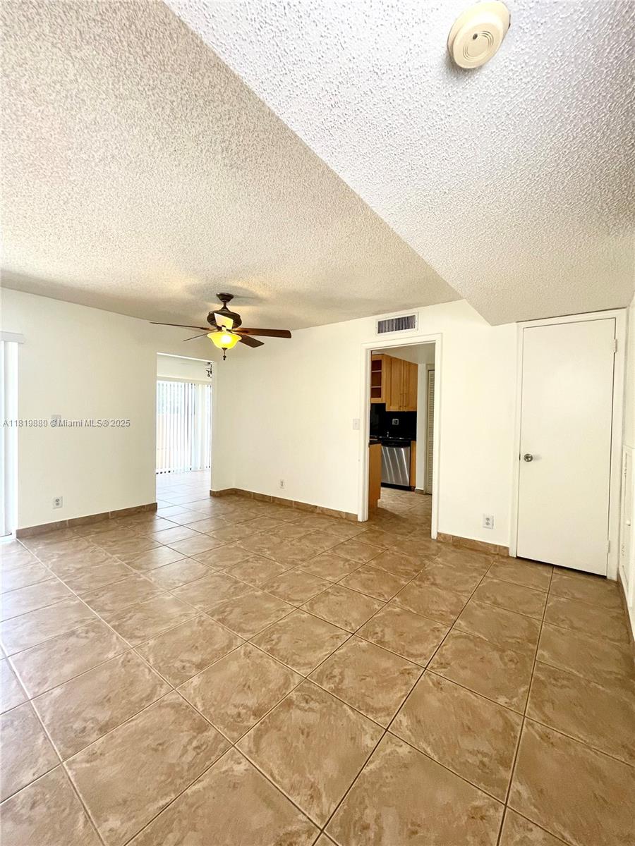 3814 NW 23rd Ct