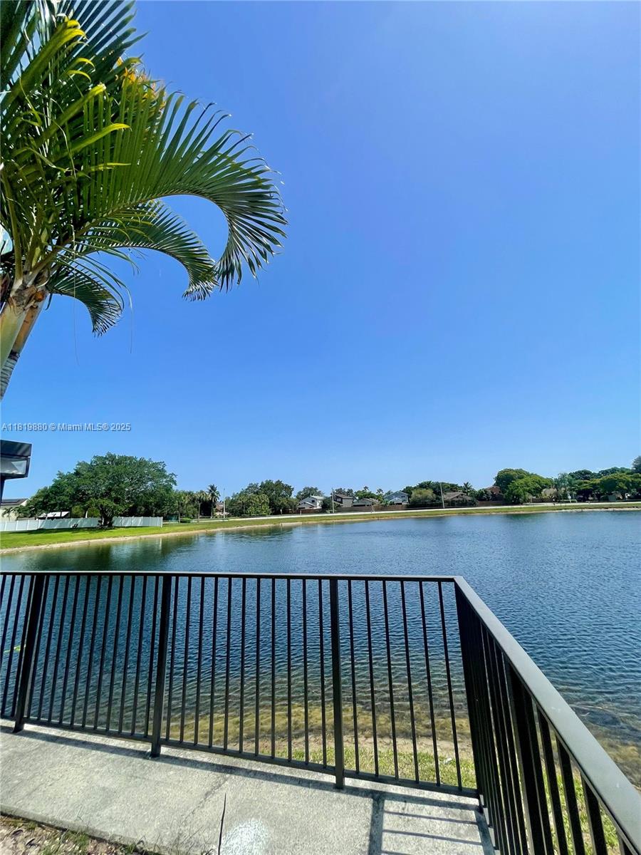3814 NW 23rd Ct