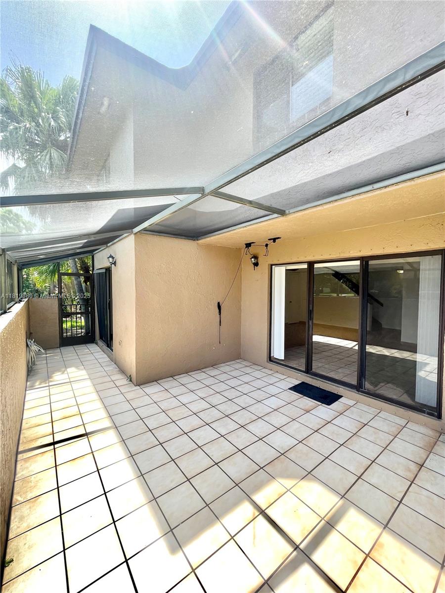 3814 NW 23rd Ct