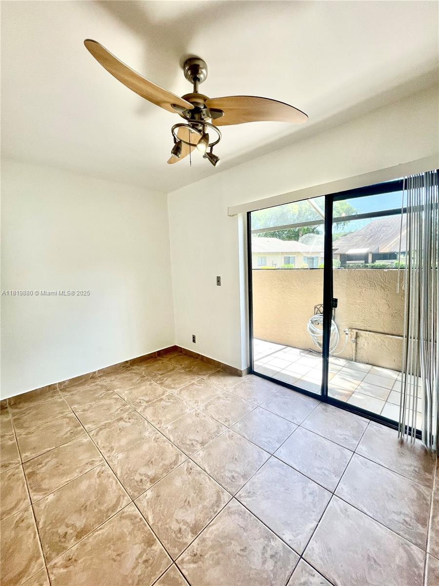 3814 NW 23rd Ct