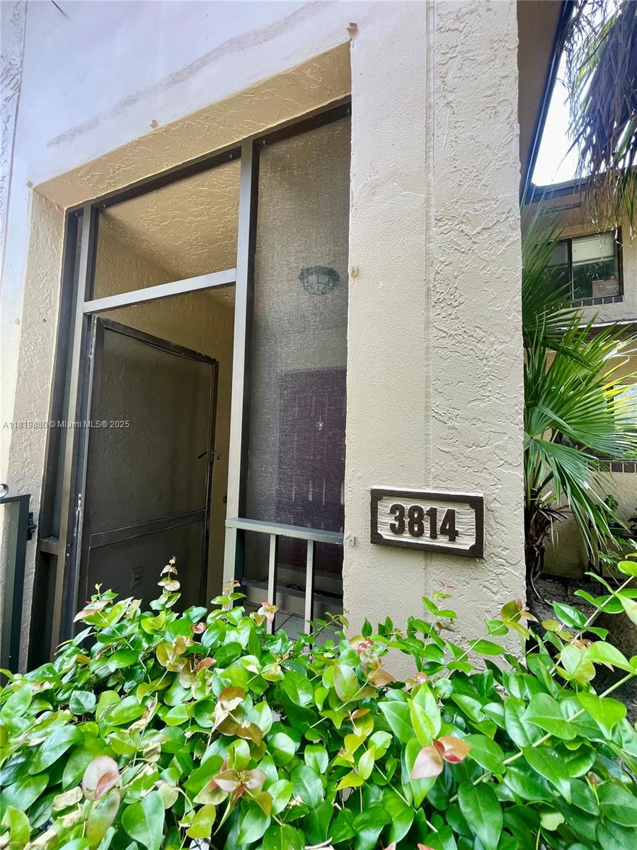 3814 NW 23rd Ct