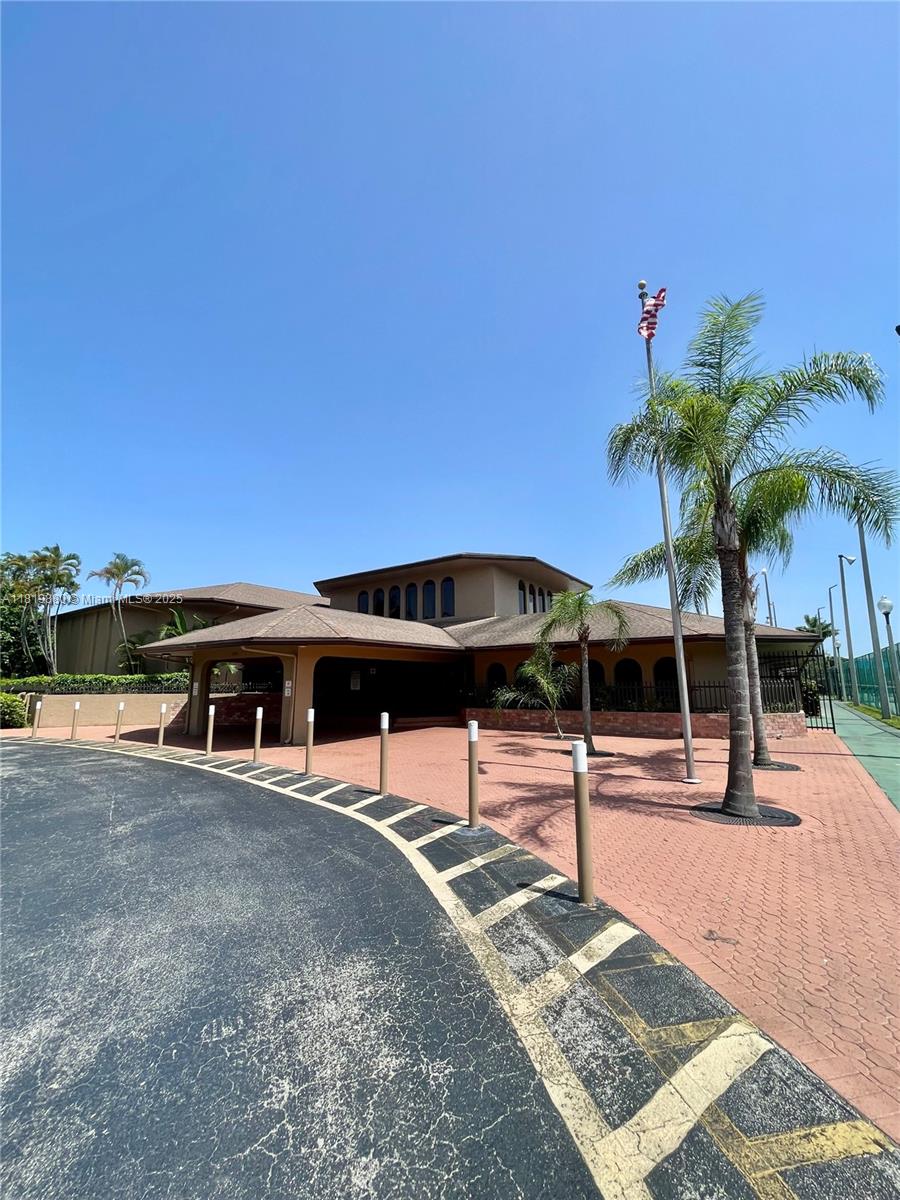 3814 NW 23rd Ct