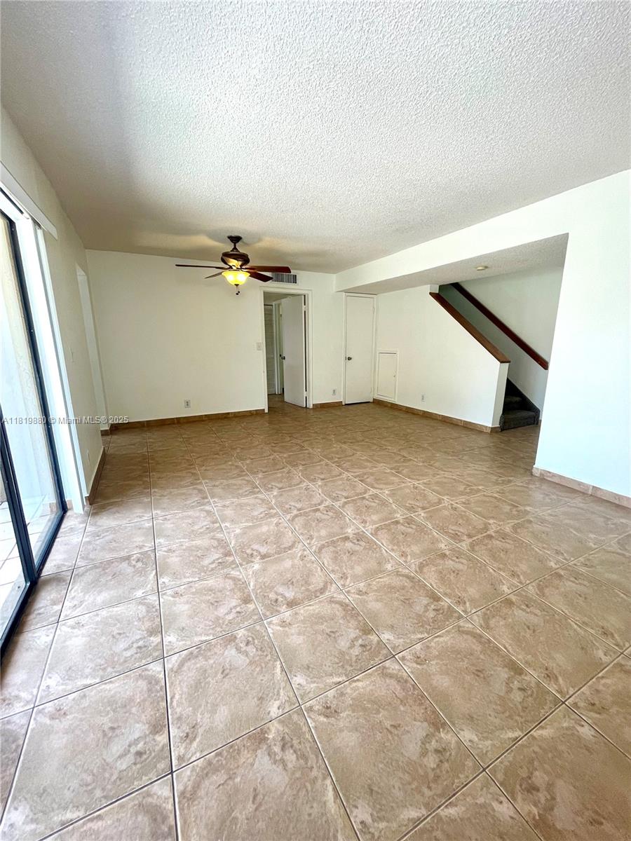 3814 NW 23rd Ct
