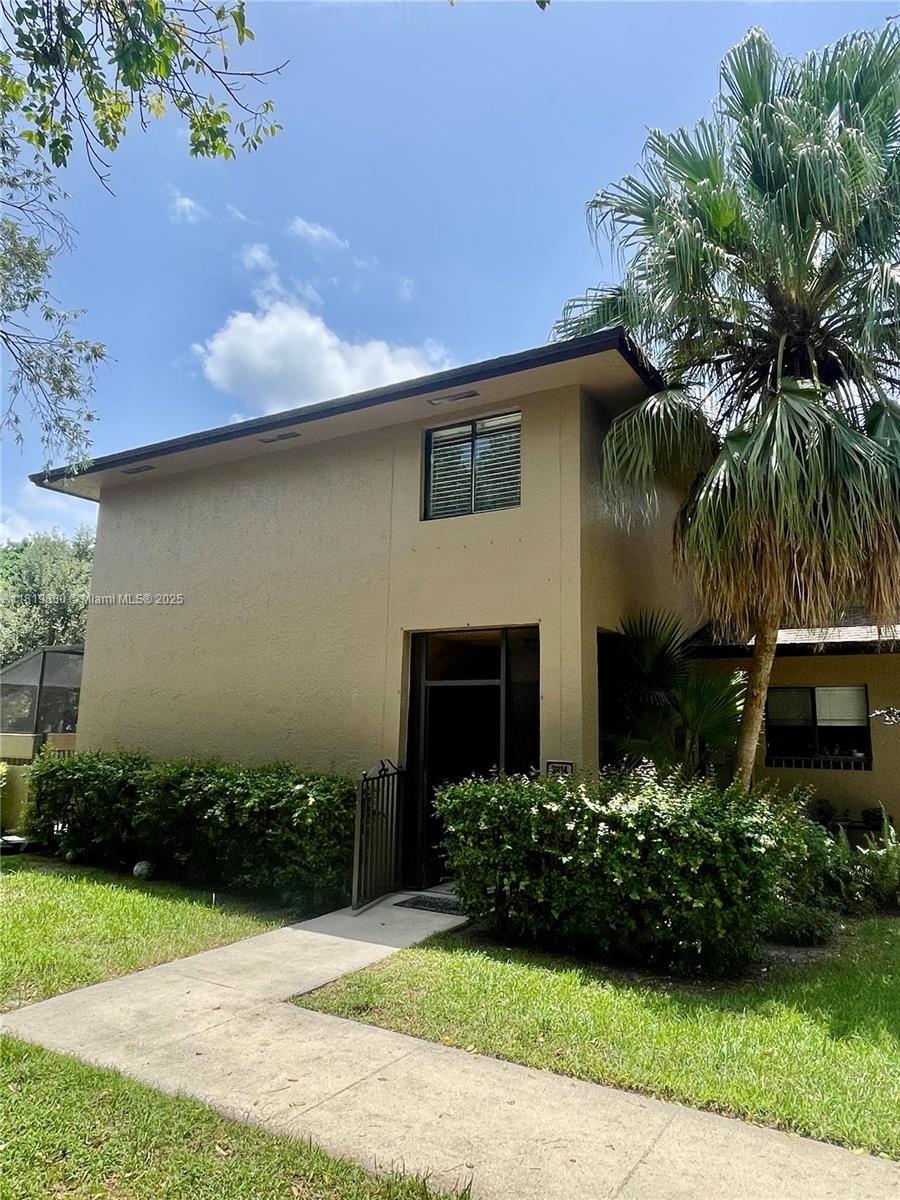 3814 NW 23rd Ct