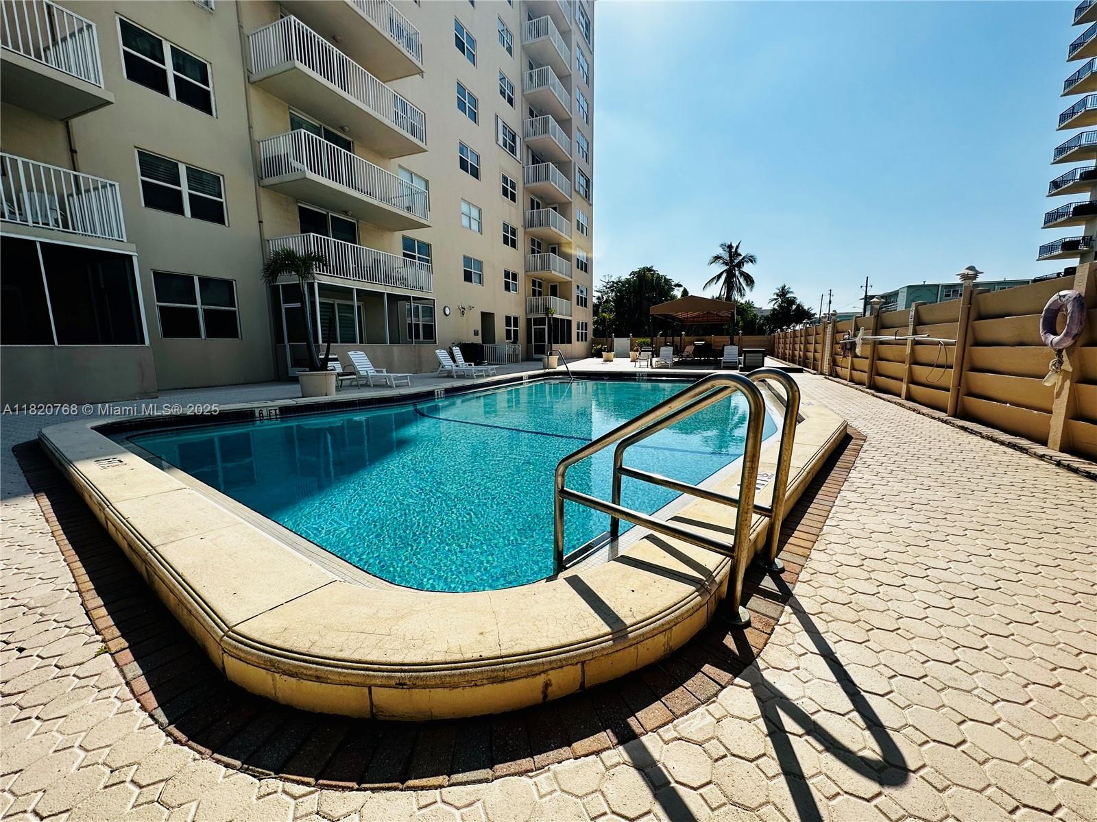 1401 S Ocean Dr # 803