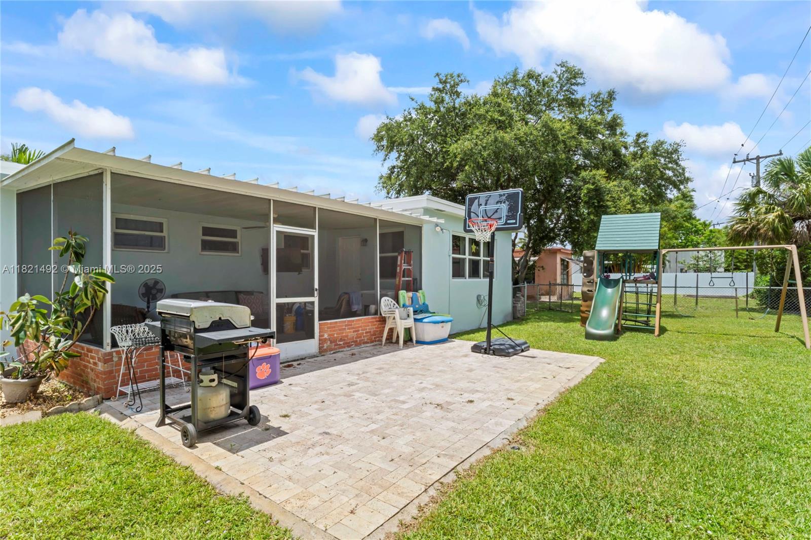 3141 SW 20th Ct