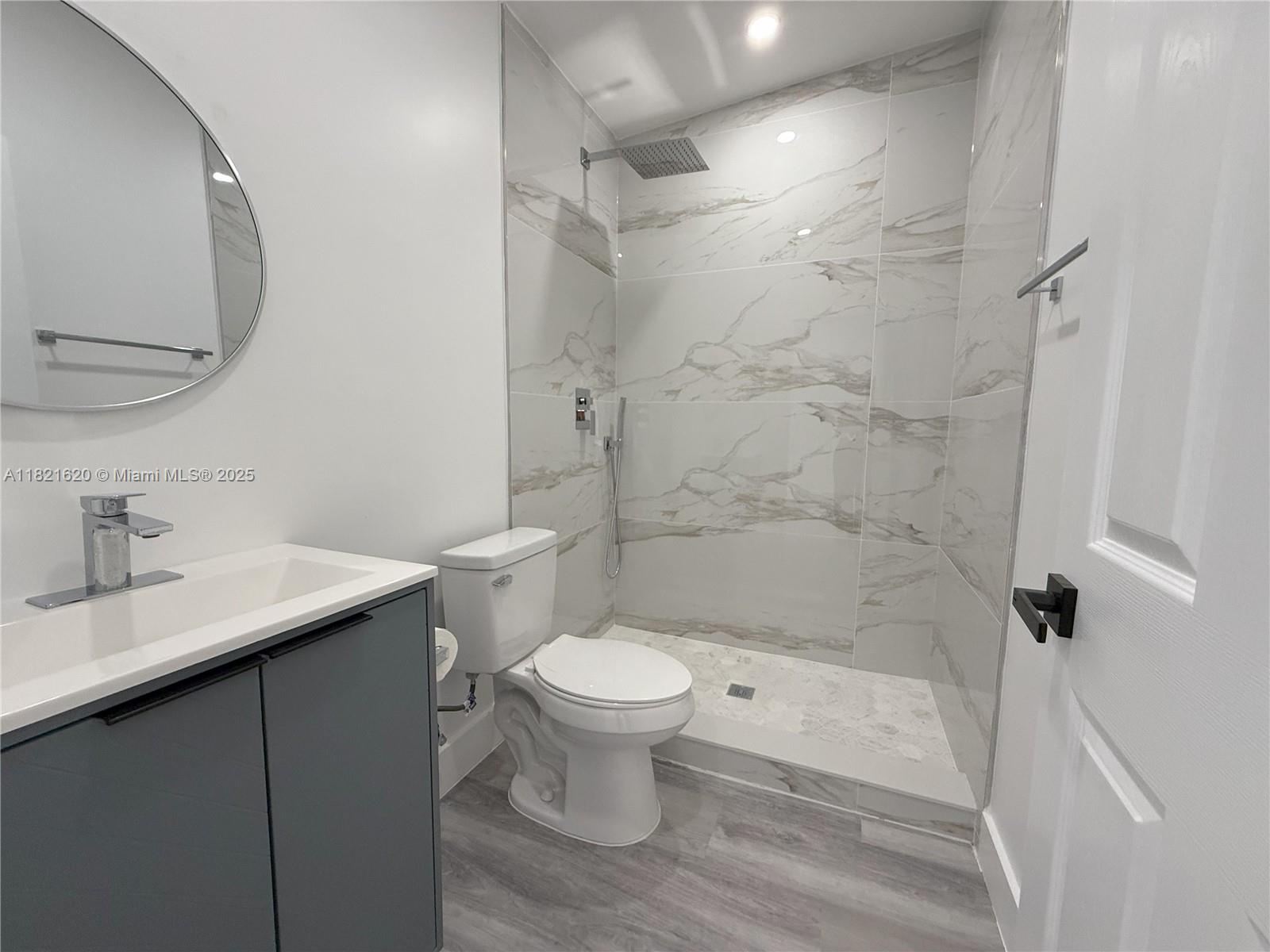 240 SW 55th Ave