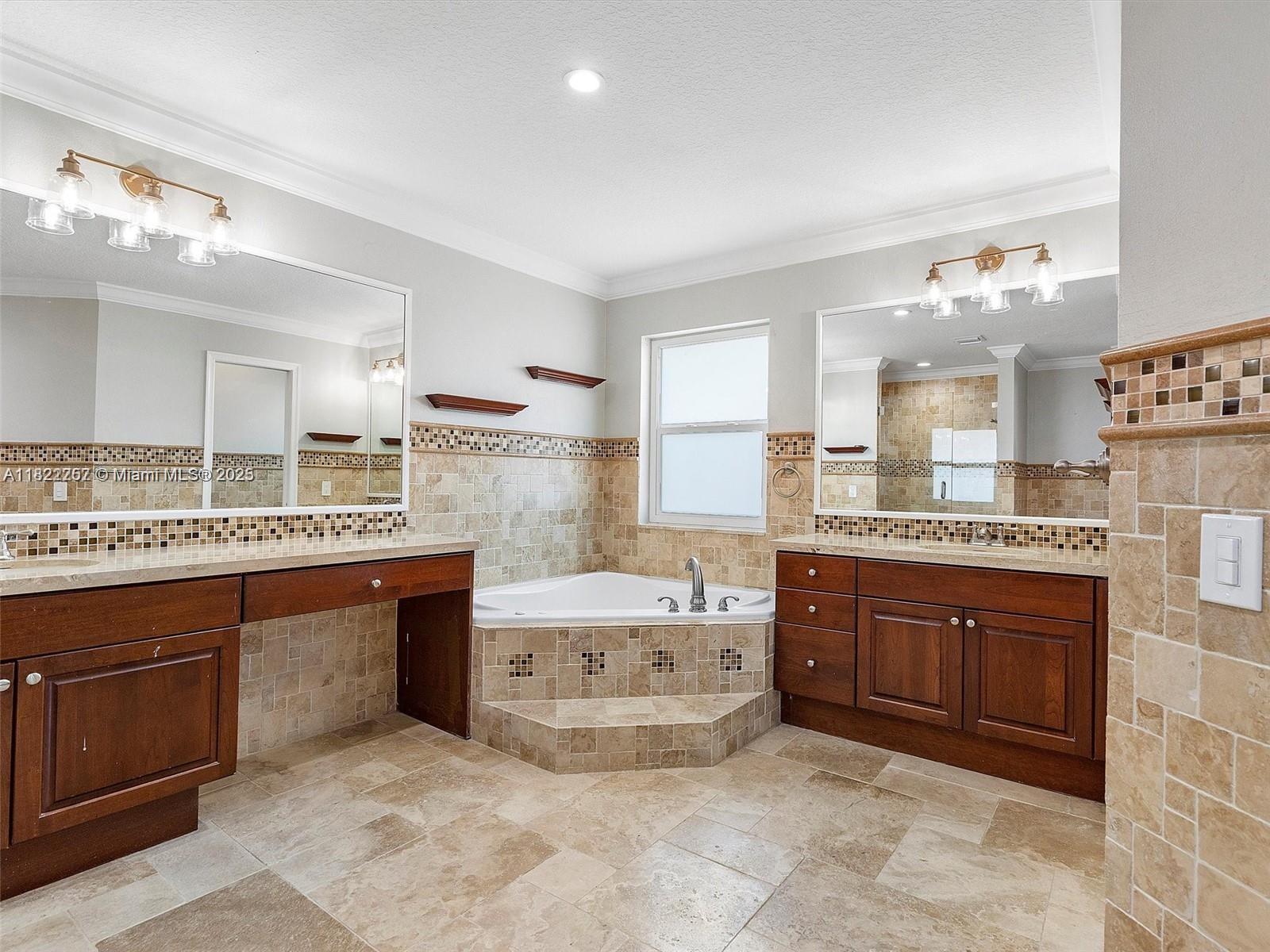 1175 Peregrine Way