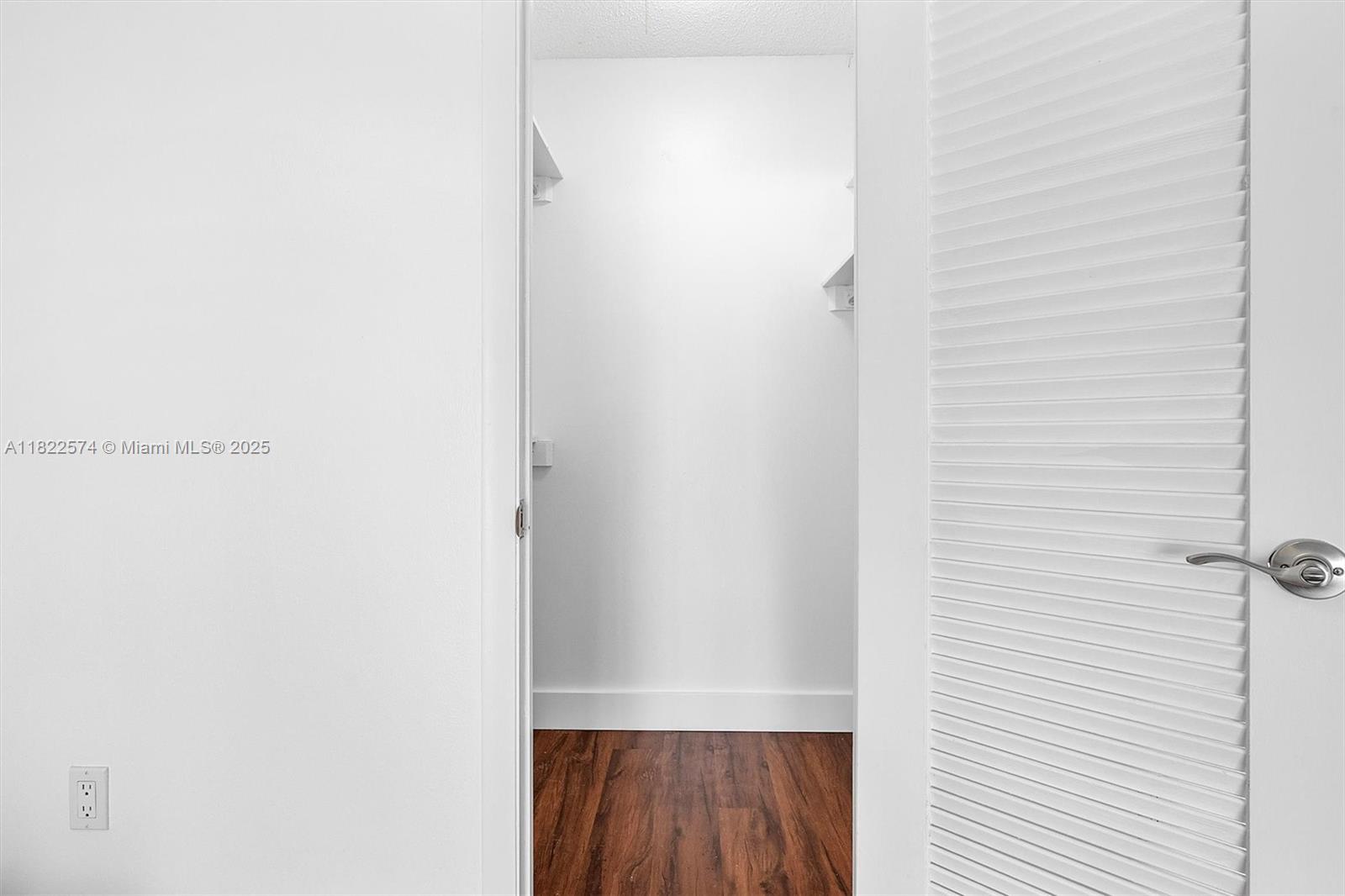 1965 S Ocean Dr # 6Q