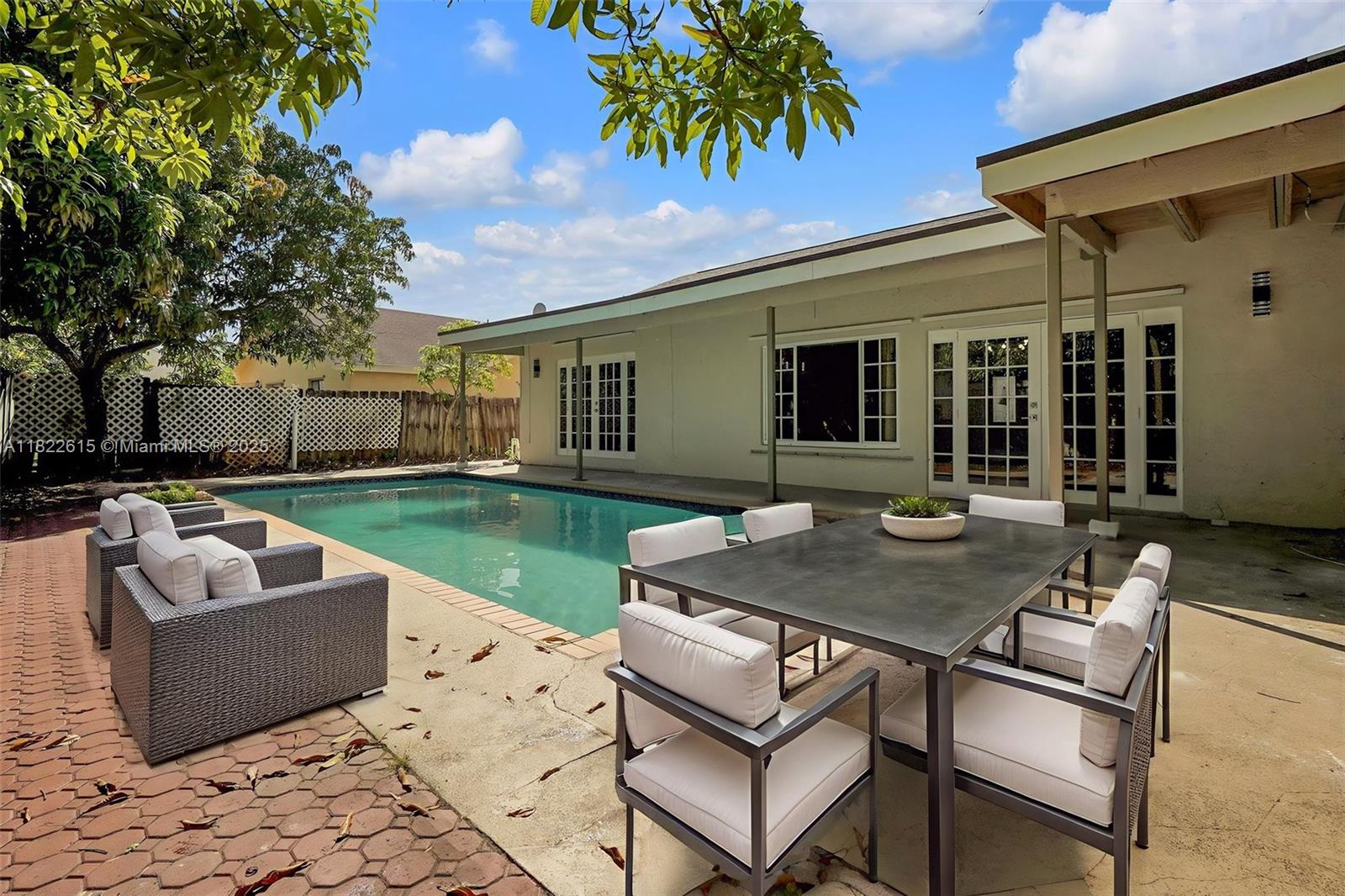 7220 NW 44th Ct