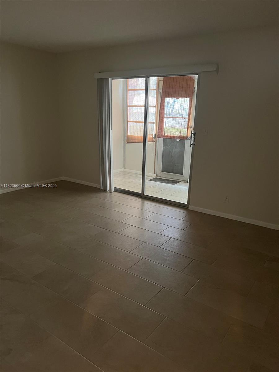 1901 Bermuda Cir # F1