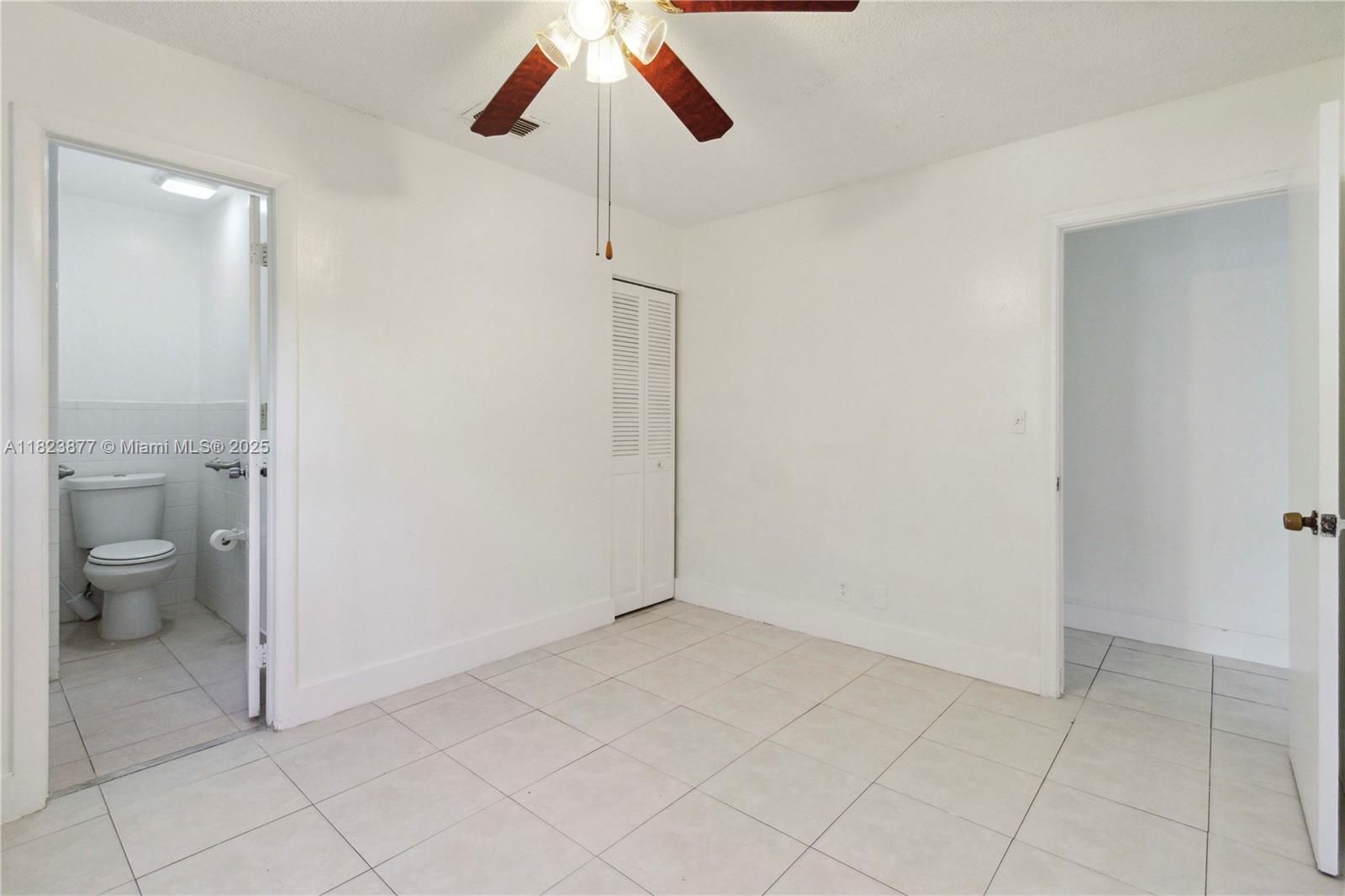 11301 NW 39th St