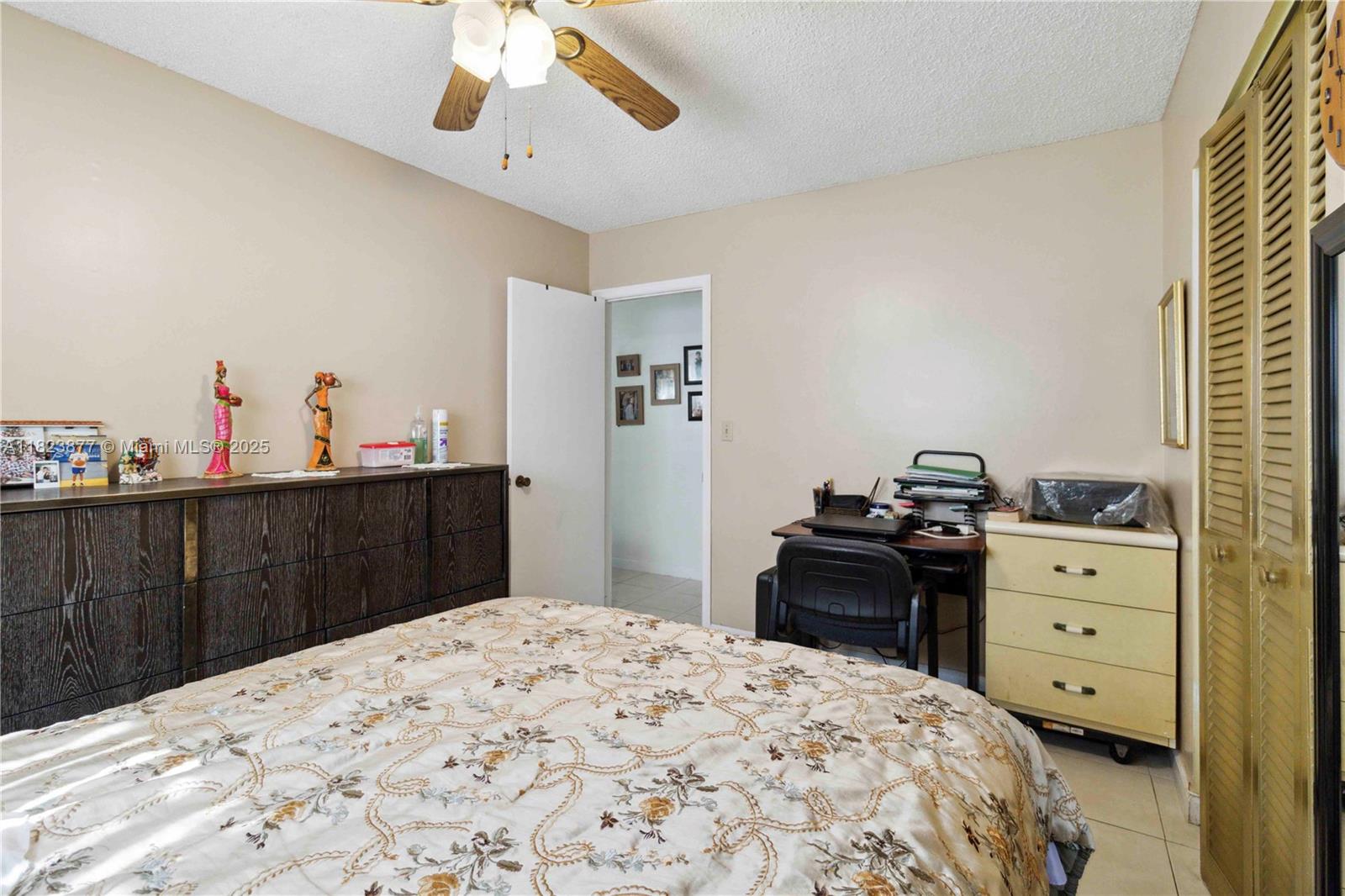 11301 NW 39th St