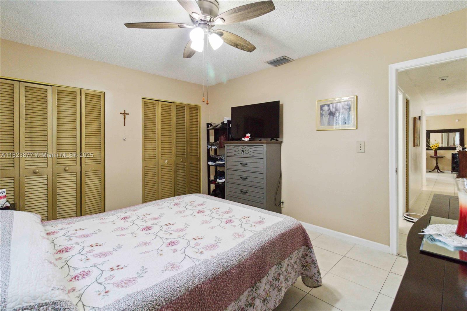 11301 NW 39th St