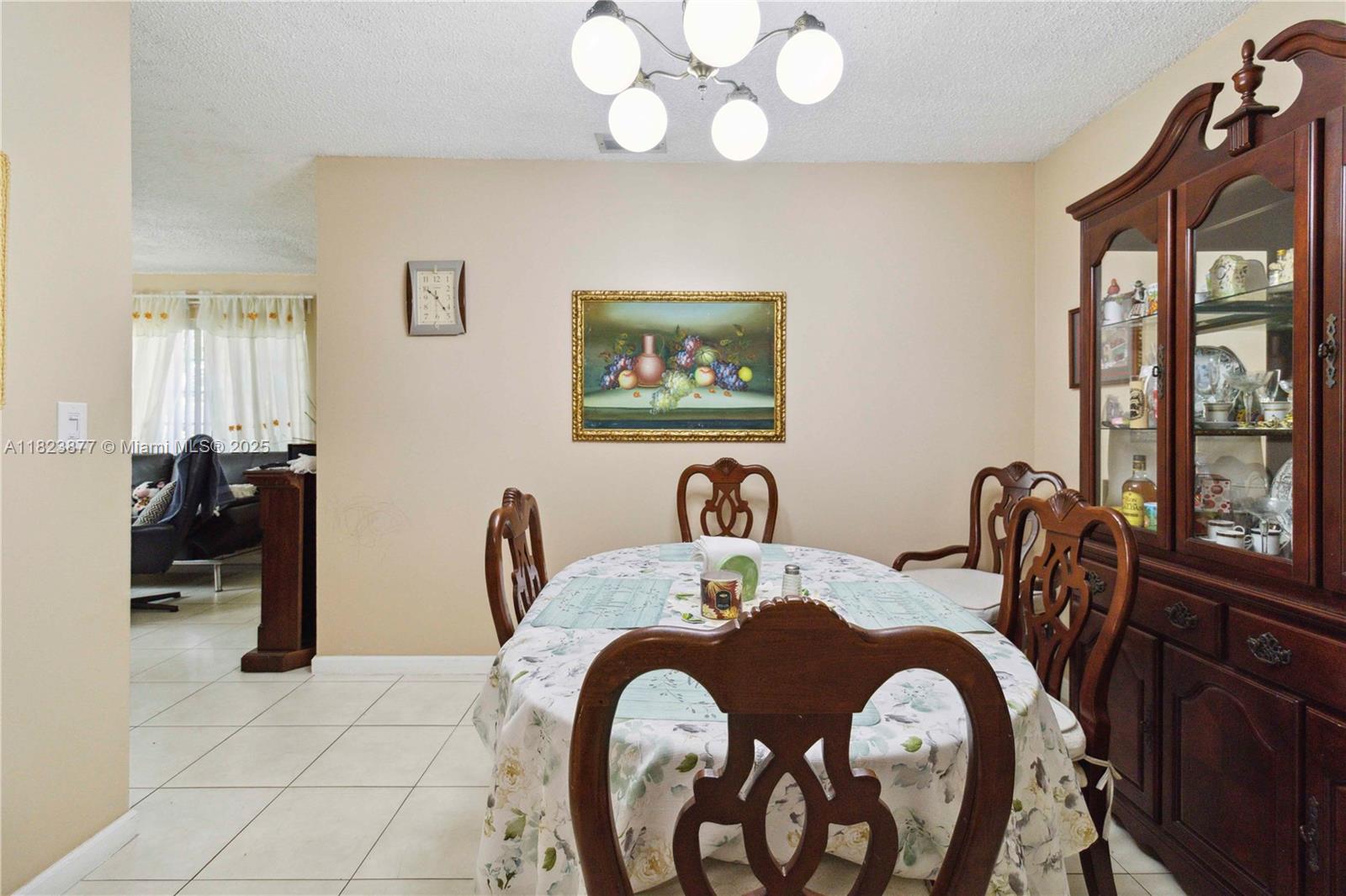 11301 NW 39th St